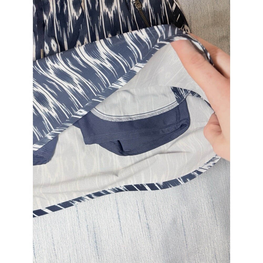 Athleta Reflection Skort XS Navy White Ikat Golf Tennis Pickleball Running UPF50 - Picture 5 of 6